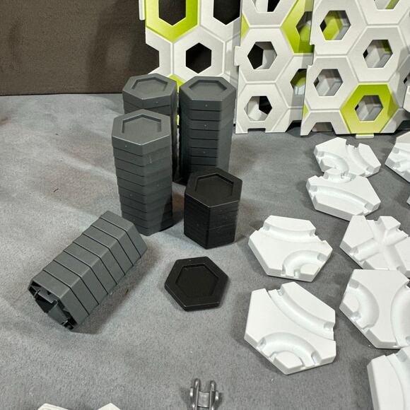 Gravitrax Marble Run  Track System Starter Set Ravensburger Almost Complete - Picture 10 of 15